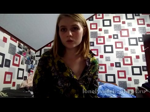 ❤️ Молодая студентка блондинка из России любит члены побольше. Секс видео на нашем сайте ❤